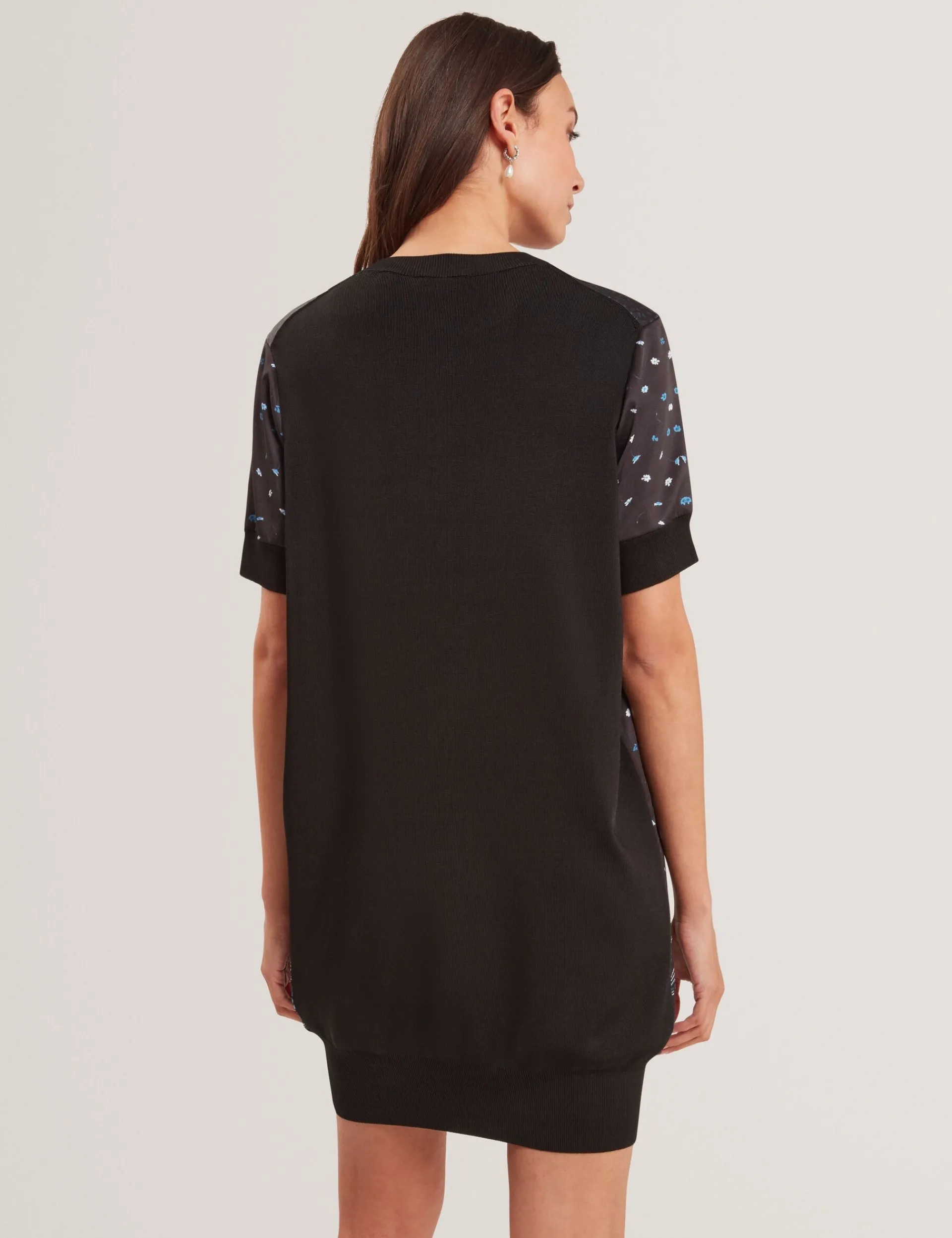 New Lobster Limited Kleider|Die Satin-Kollektion<Blaues, kastenförmiges Strickkleid mit Schalmuster