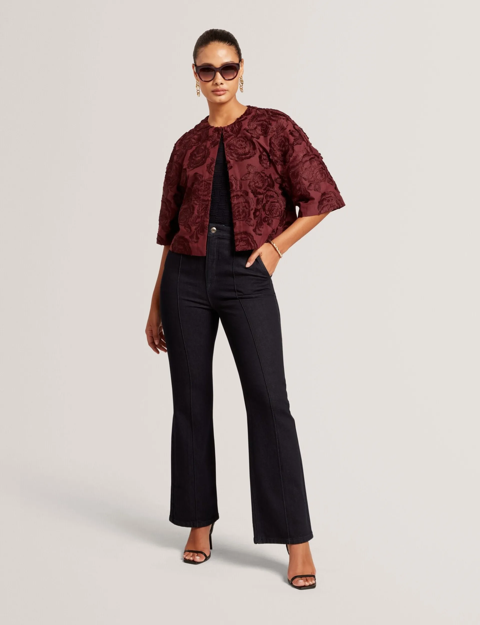 New Lobster Limited Hosen & Shorts<Dunkelblaue Jeans mit Abnähern und ausgestelltem Bein