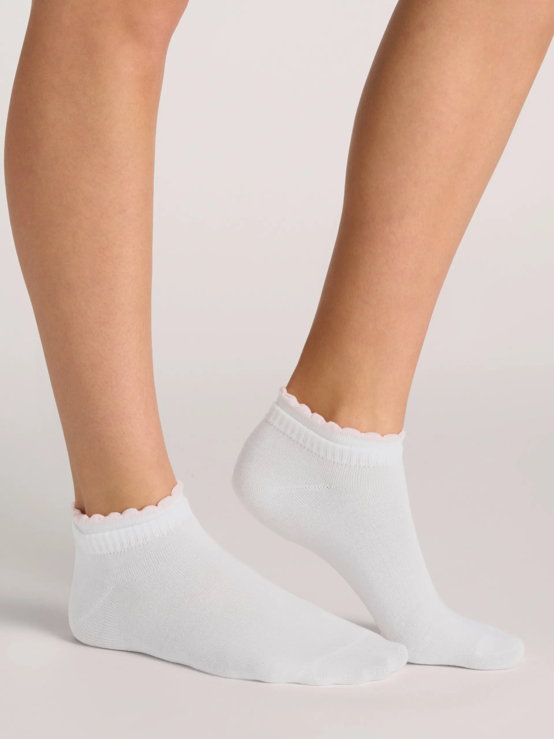 United Legwear & Apparel Co. Sämtliches Zubehör|Socken<3er-Packung kurze, gewellte Knöchelsocken