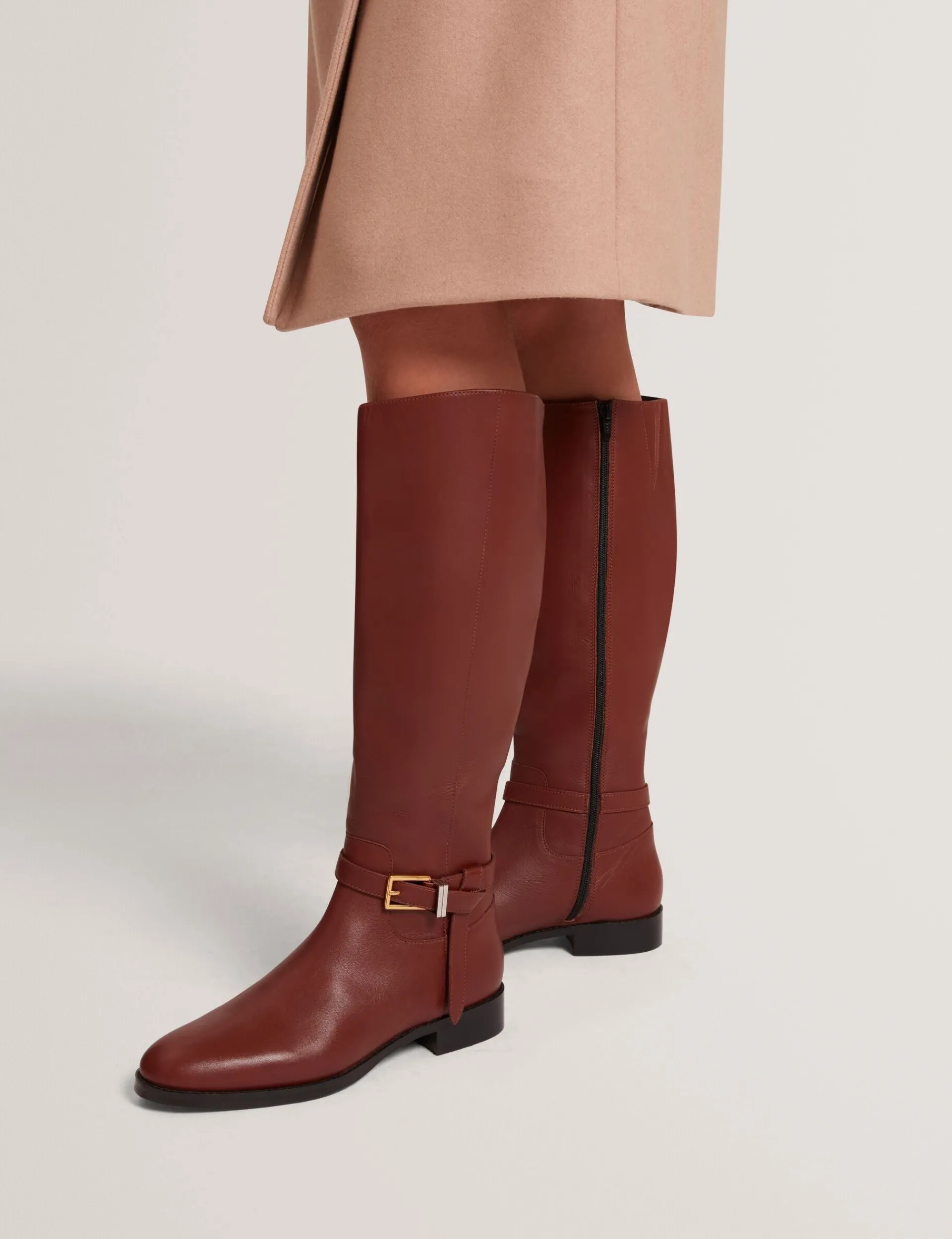 New Lobster Limited Stiefel<Flache Lederreitstiefel mit Gürteldetail
