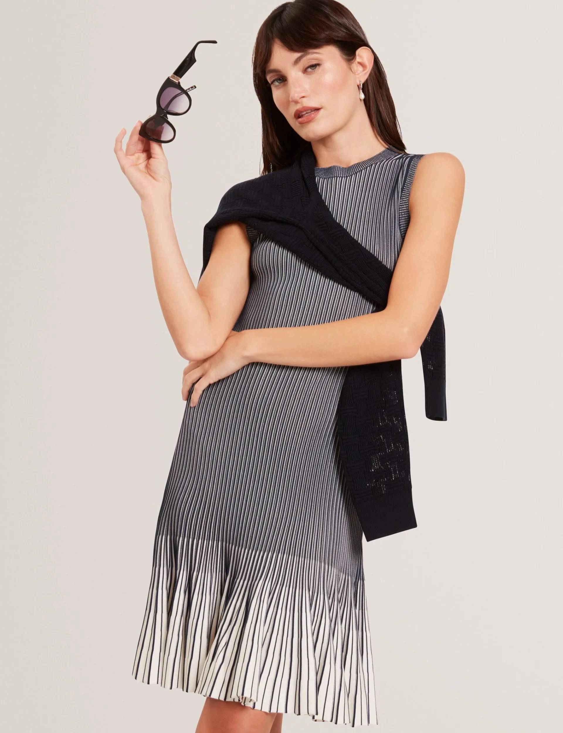 New Lobster Limited Luftiger Blues Bearbeiten|Kleider<Geripptes Strick-Minikleid mit umgeschlagenem Saum