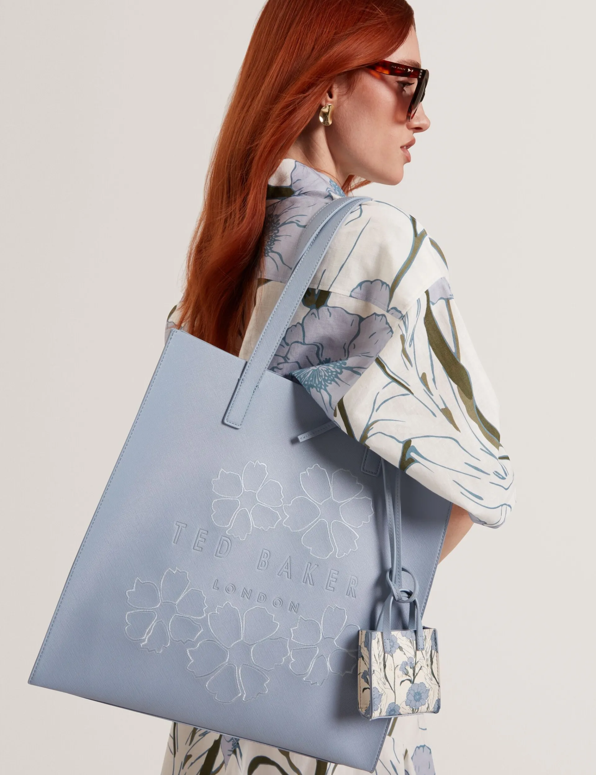 New Lobster Limited Tragetaschen|Icon & Signature Taschen<Große bestickte Shopper-Tasche mit Blumenmuster und Anhänger