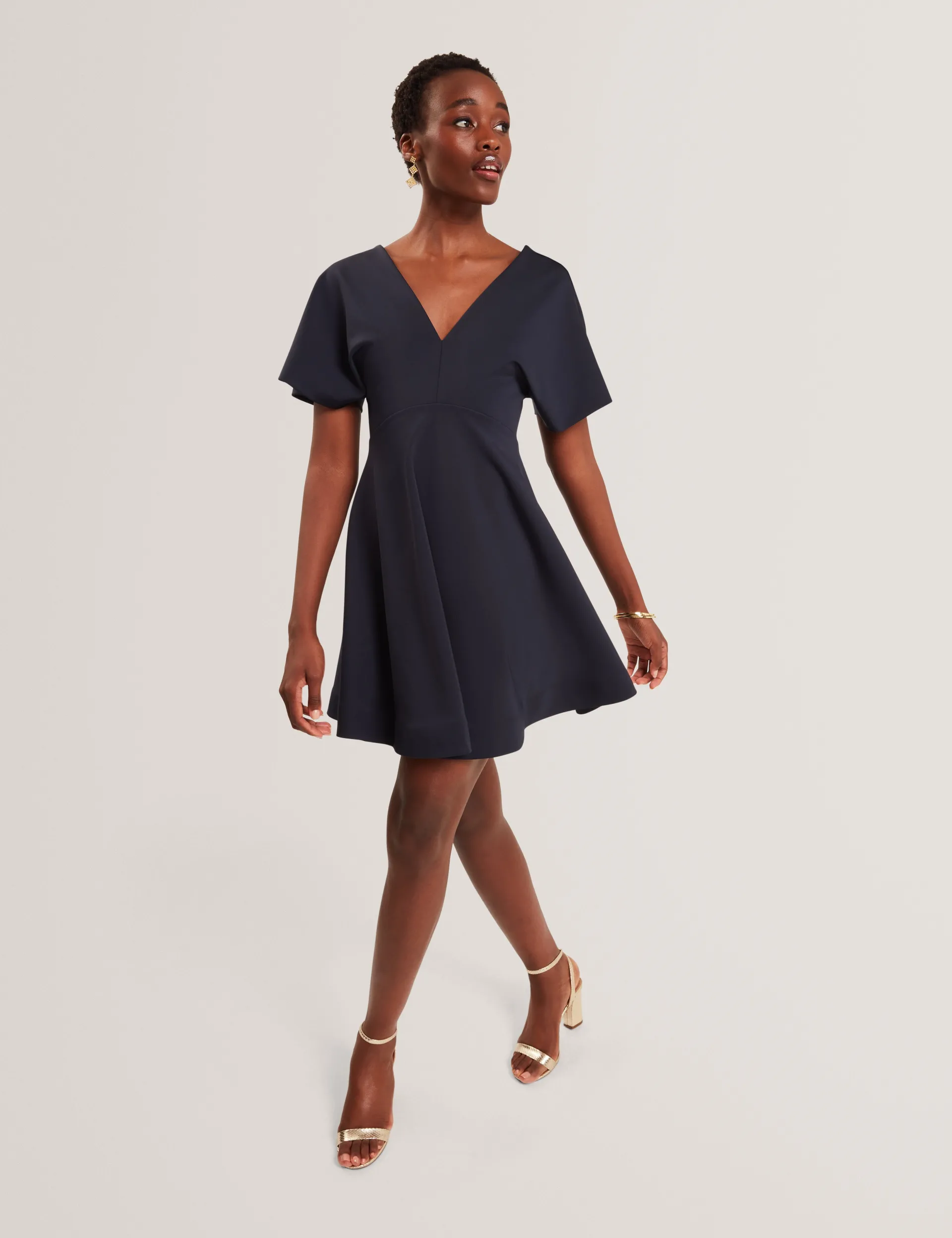 New Lobster Limited Luftiger Blues Bearbeiten|Kleider<Jersey-Skaterkleid mit flatternden Ärmeln und V-Ausschnitt