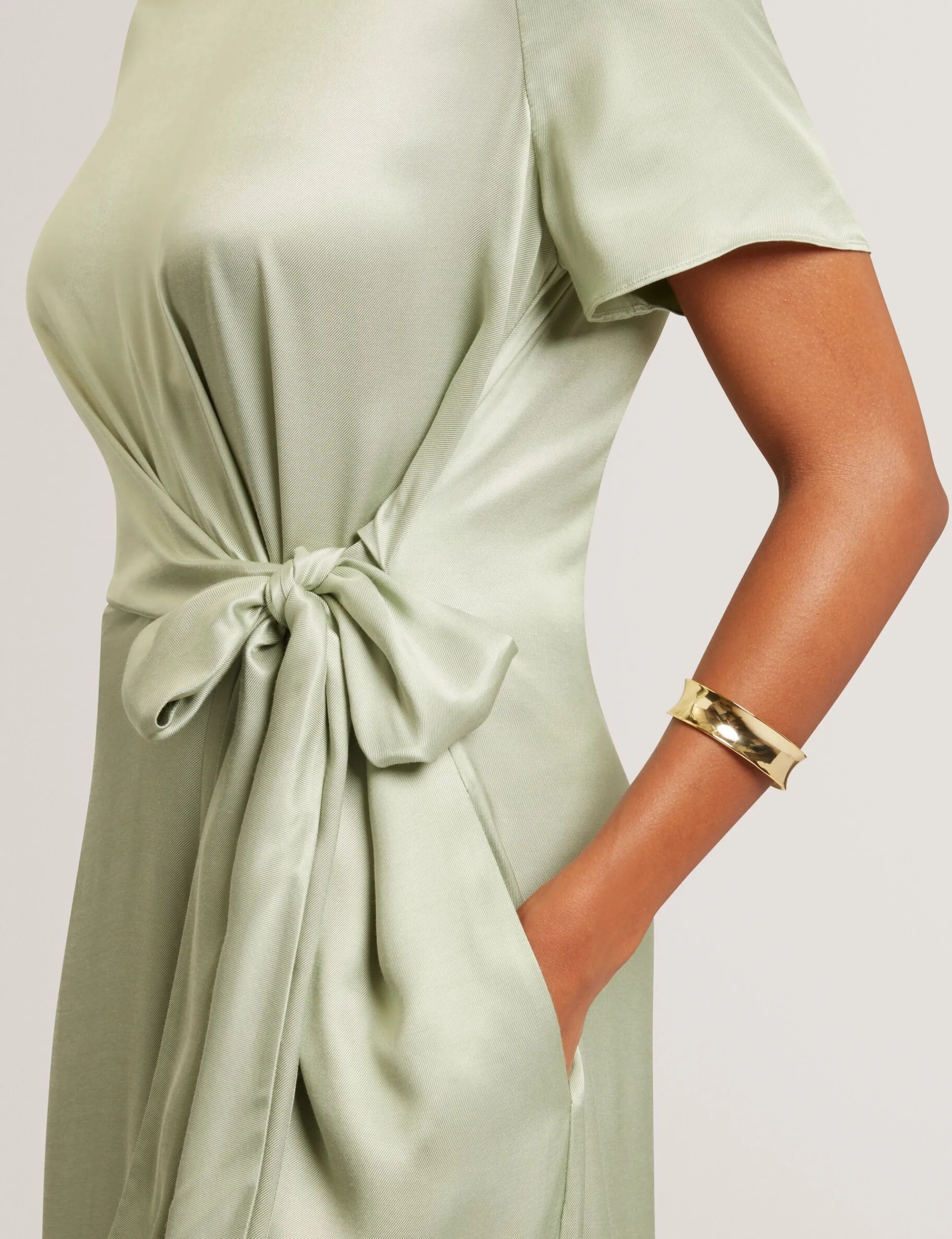 New Lobster Limited Jumpsuits & Playsuits|Die Satin-Kollektion<Jumpsuit mit Bindedetails, kurzen Ärmeln und weitem Bein
