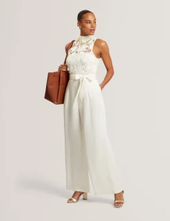 New Lobster Limited Jumpsuits & Playsuits|Die Hochzeitsredaktion<Jumpsuit mit Häkelspitze und weitem Bein