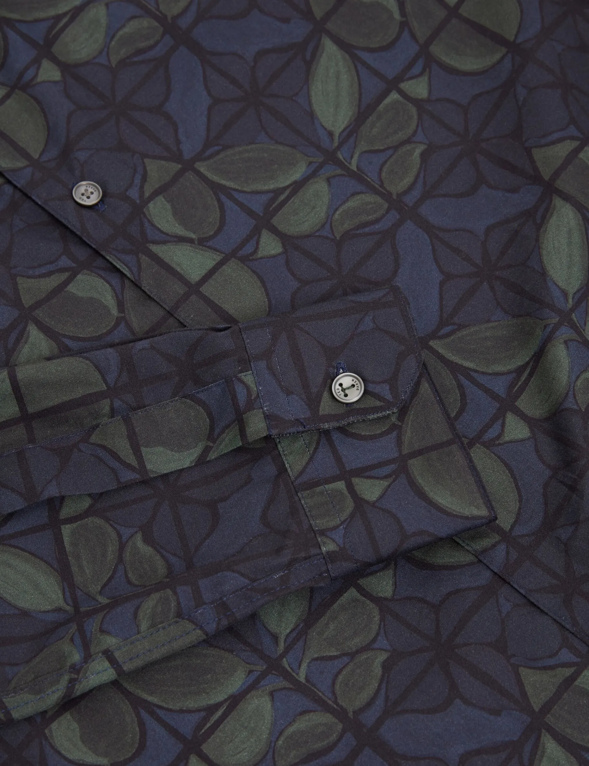 New Lobster Limited Breezy Blues Bearbeiten|Shirts<Langarmshirt mit Buntglas-Print