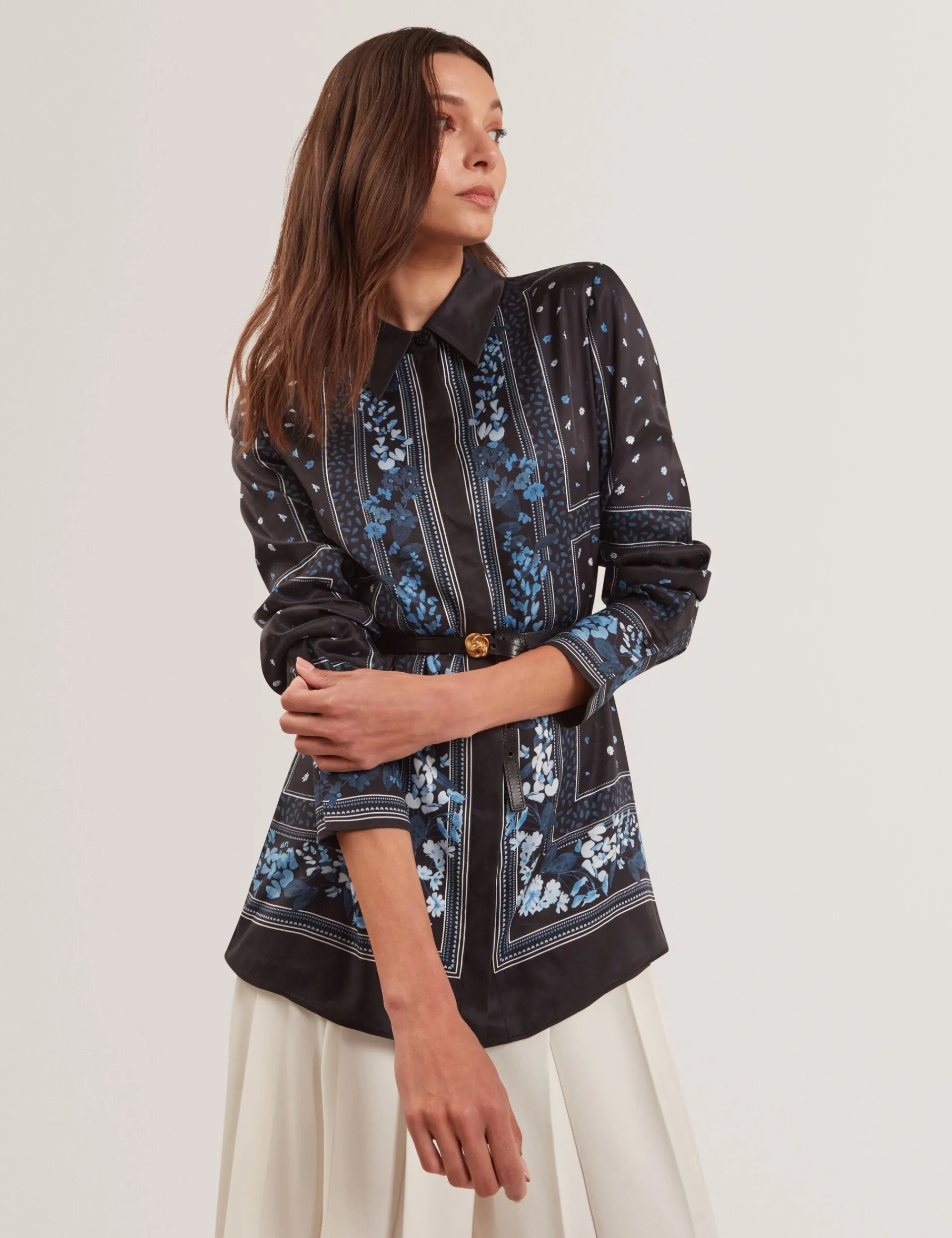 New Lobster Limited Anzüge & Zweiteiler|Oberteile & Blusen<Langes, lässig geschnittenes Hemd mit floralem Schalprint