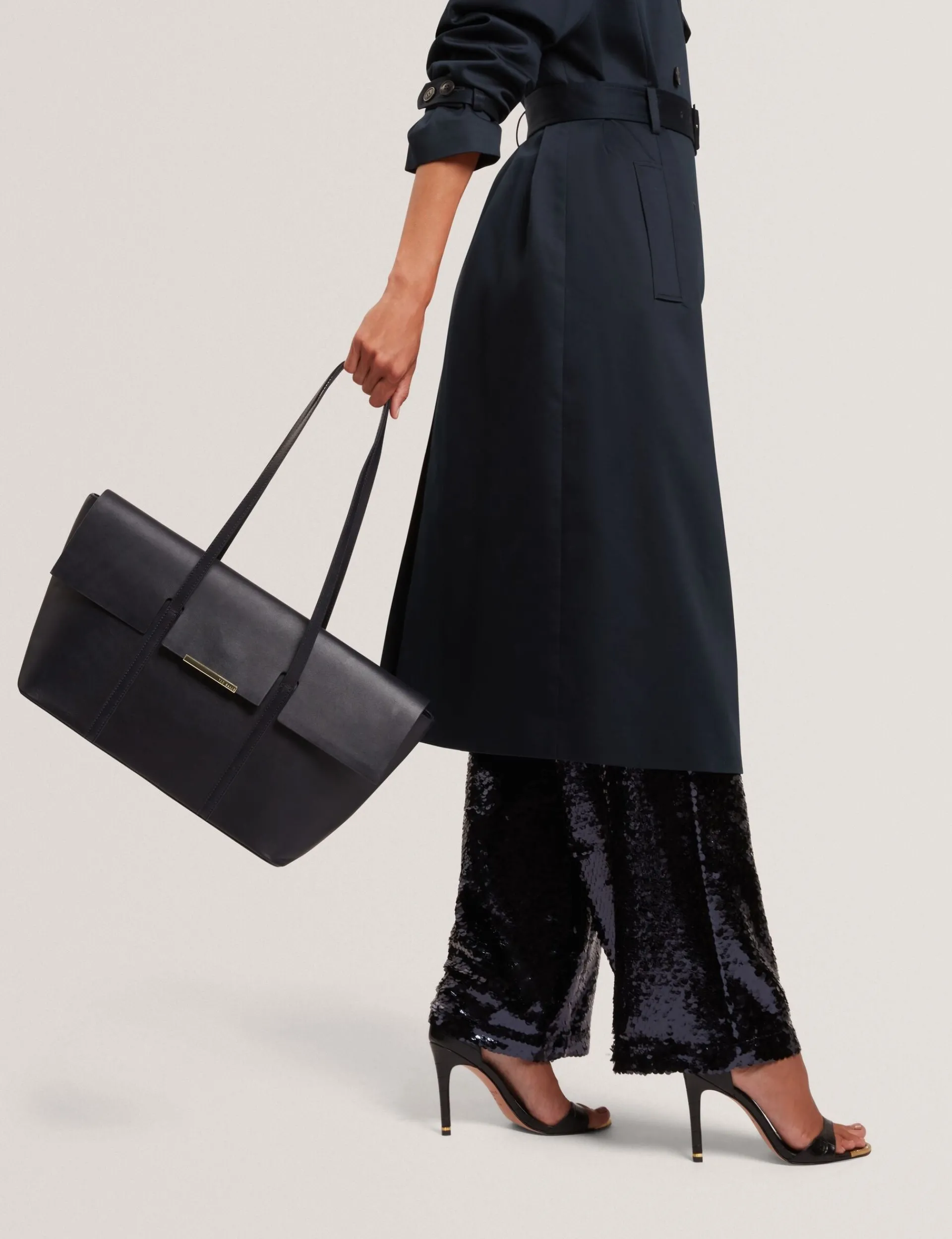 New Lobster Limited Schultertaschen|Arbeitskleidung<Längliche Shopper-Tasche aus Leder mit Überschlag