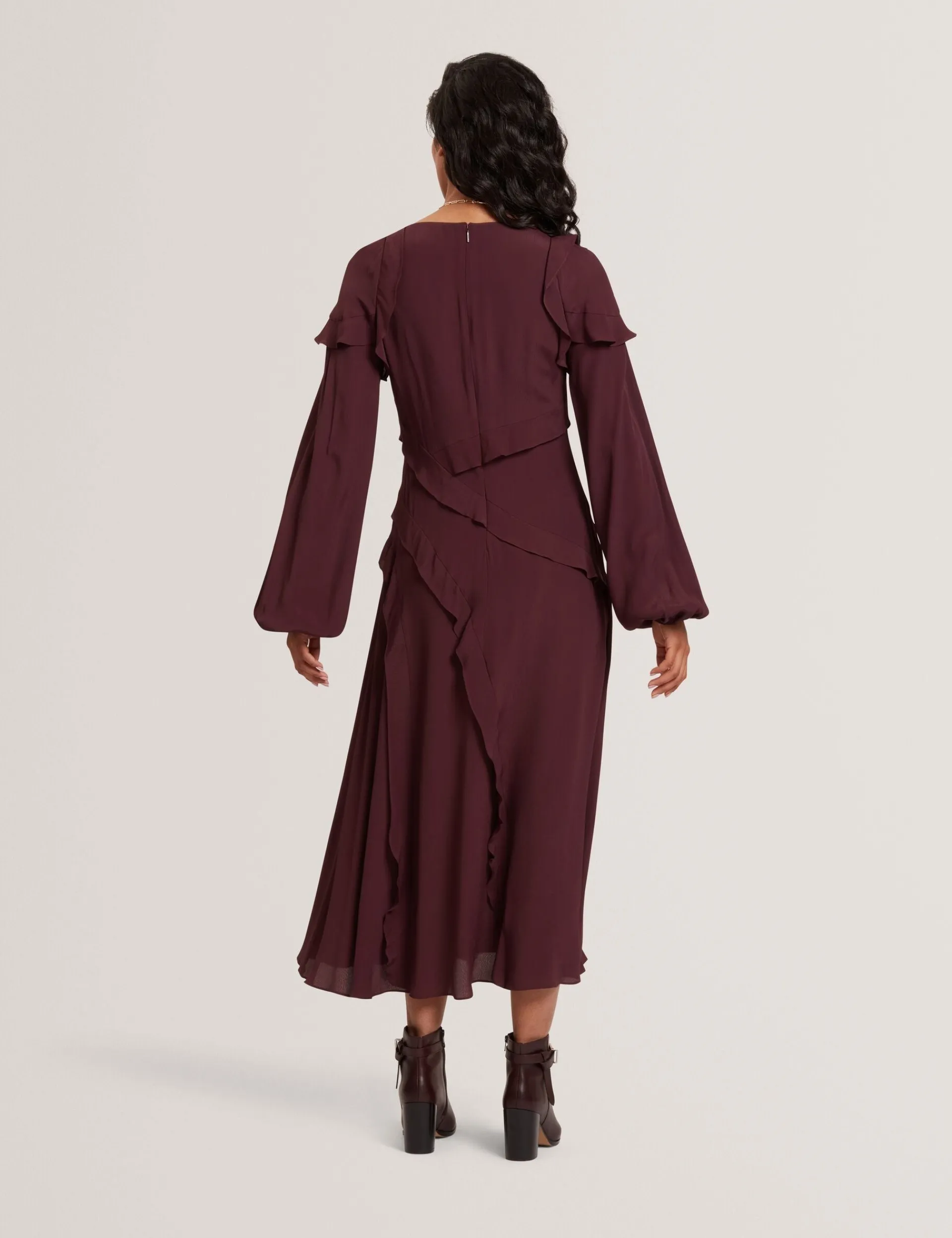 New Lobster Limited Kleider<Midikleid aus Crêpe mit Rüschenbesatz und langen Ärmeln
