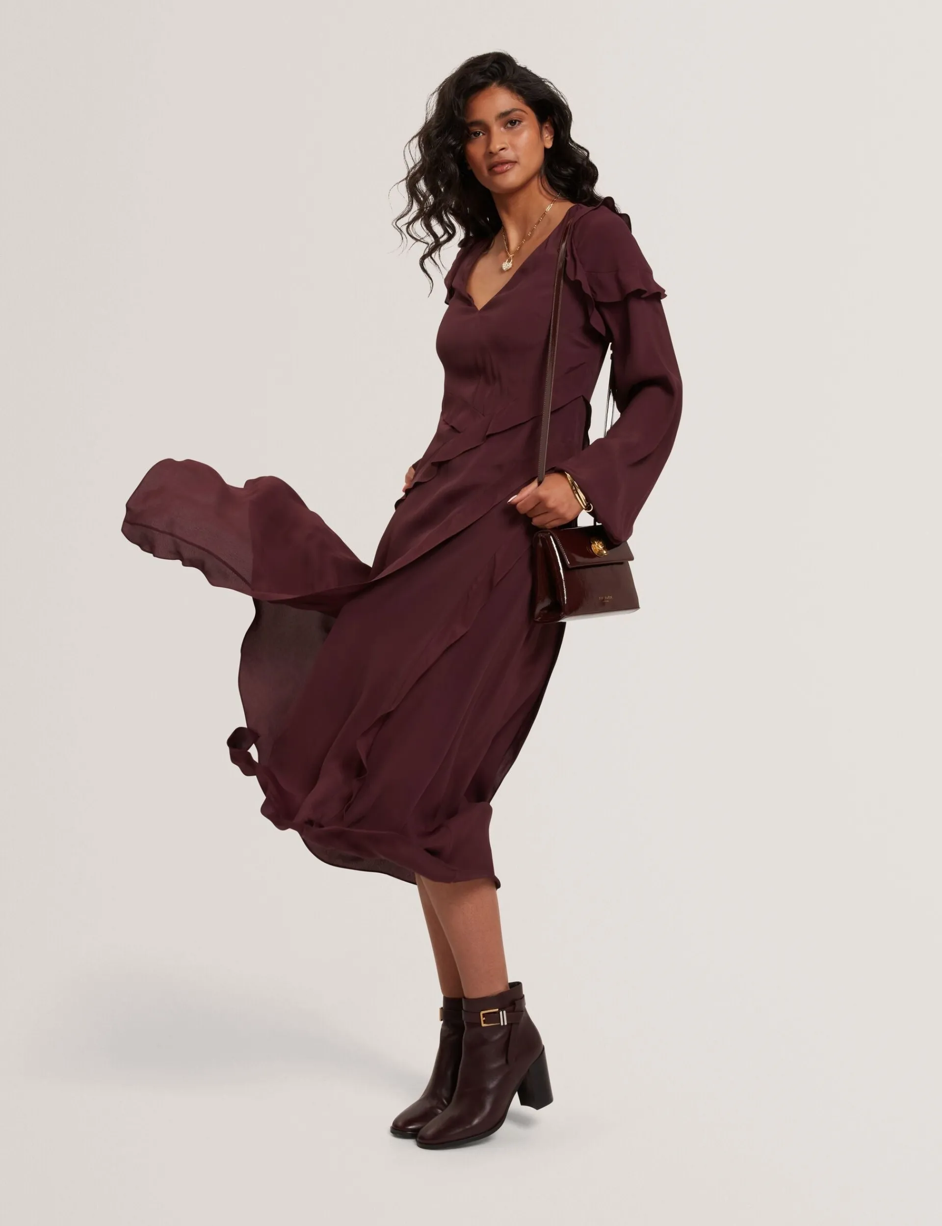New Lobster Limited Kleider<Midikleid aus Crêpe mit Rüschenbesatz und langen Ärmeln