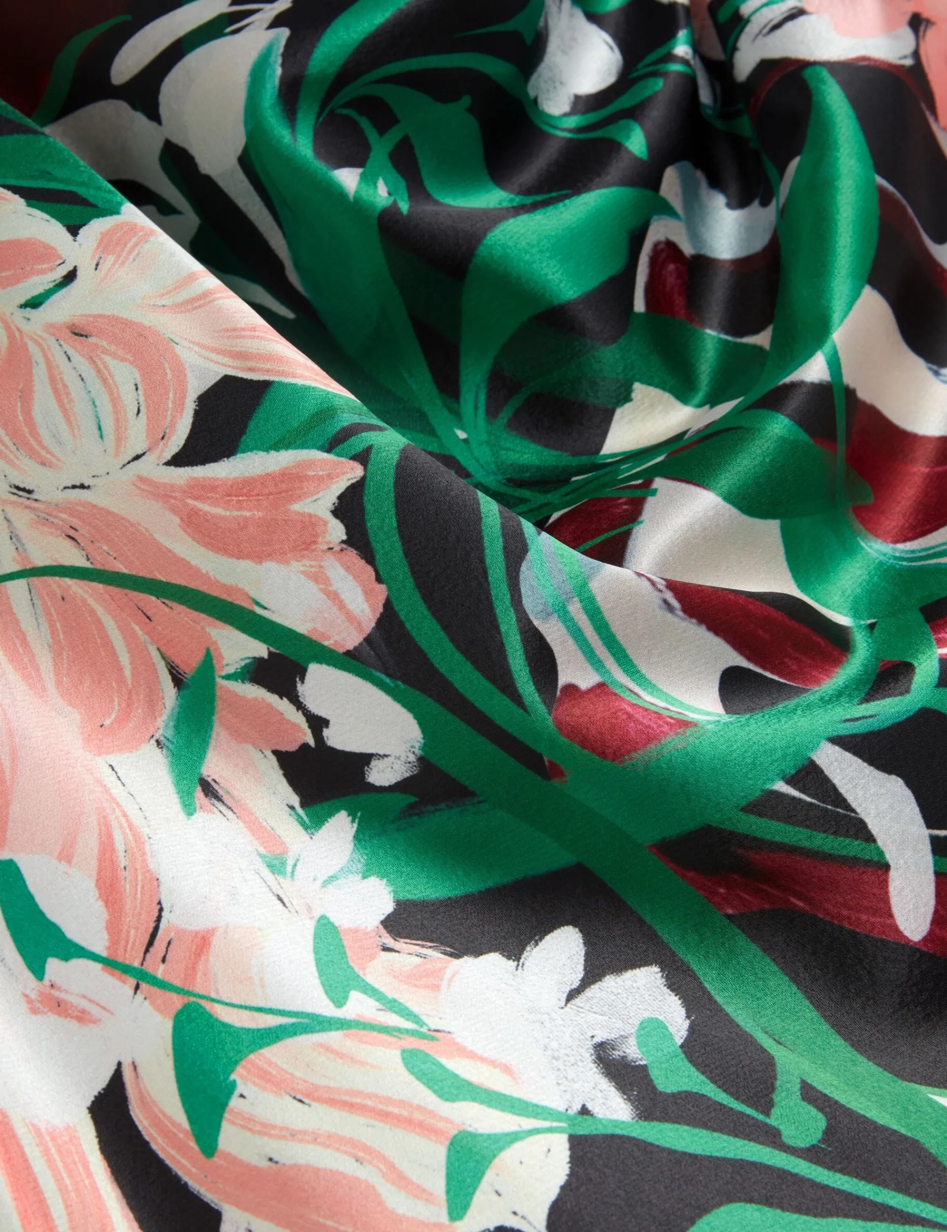 New Lobster Limited Der Weihnachtsladen|Die Satin-Kollektion<Midikleid aus Satin mit auffälligem Blumenmuster und drapiertem Ausschnitt