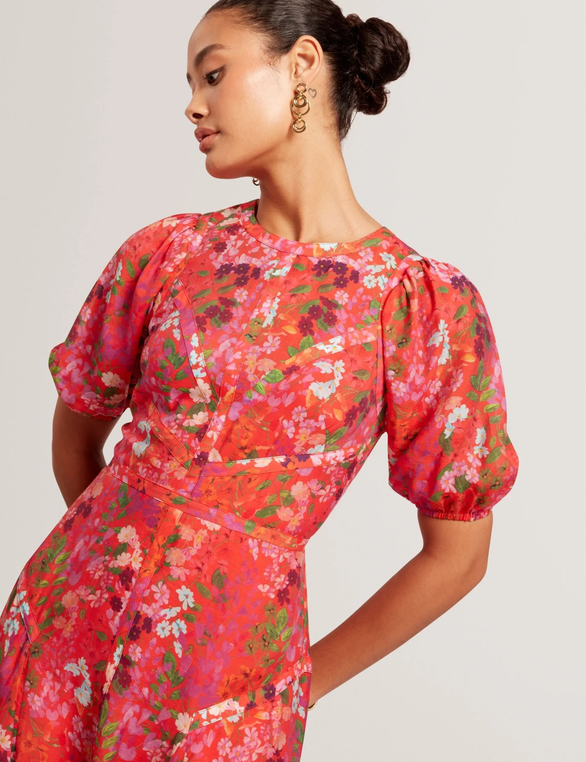 New Lobster Limited Kleider<Midikleid mit Blütenmuster und Puffärmeln in A-Linie
