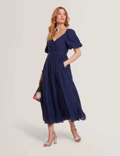 New Lobster Limited Kleider|Golden Hour<Midikleid mit Puffärmeln, Raffungen und V-Ausschnitt