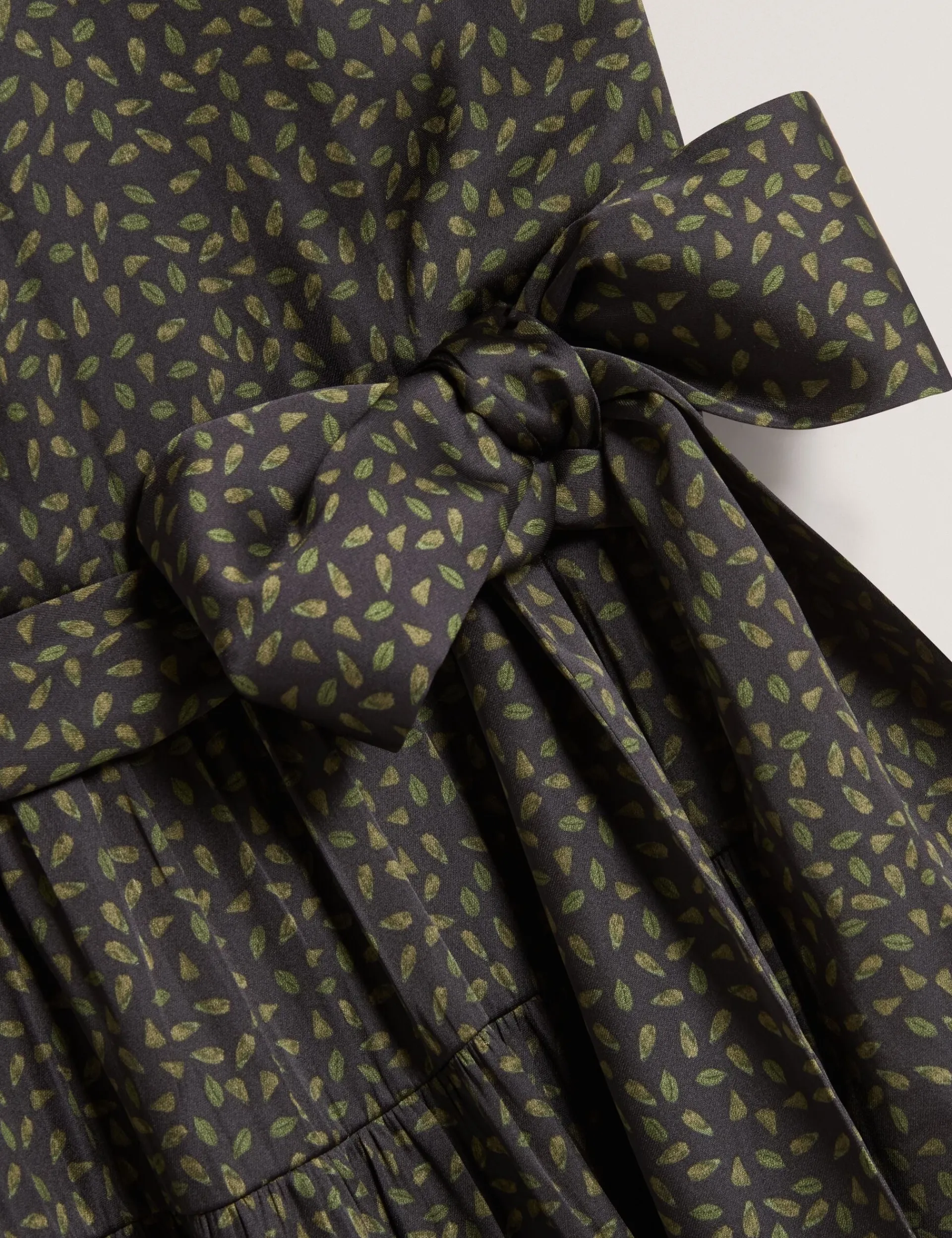 New Lobster Limited Kleider<Minikleid mit Stufenrock und Bindegürtel, zartem Muster