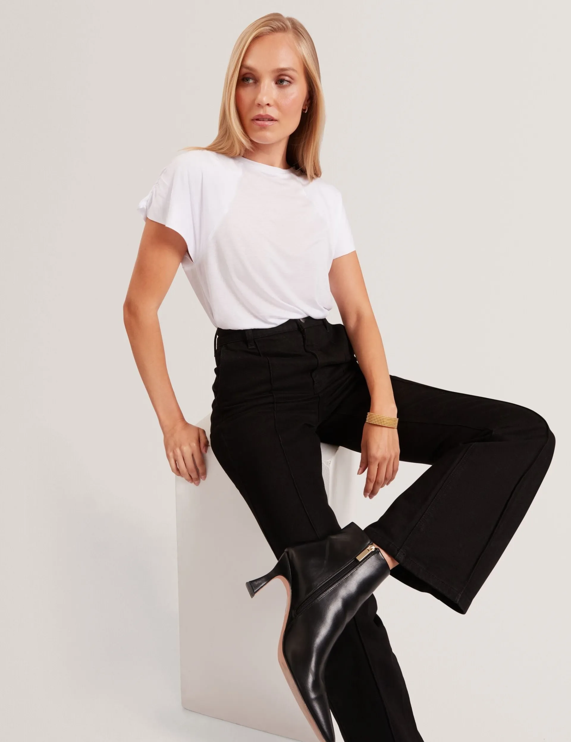 New Lobster Limited Hosen & Shorts<Pintuck Kick Flare High Waisted Jeans