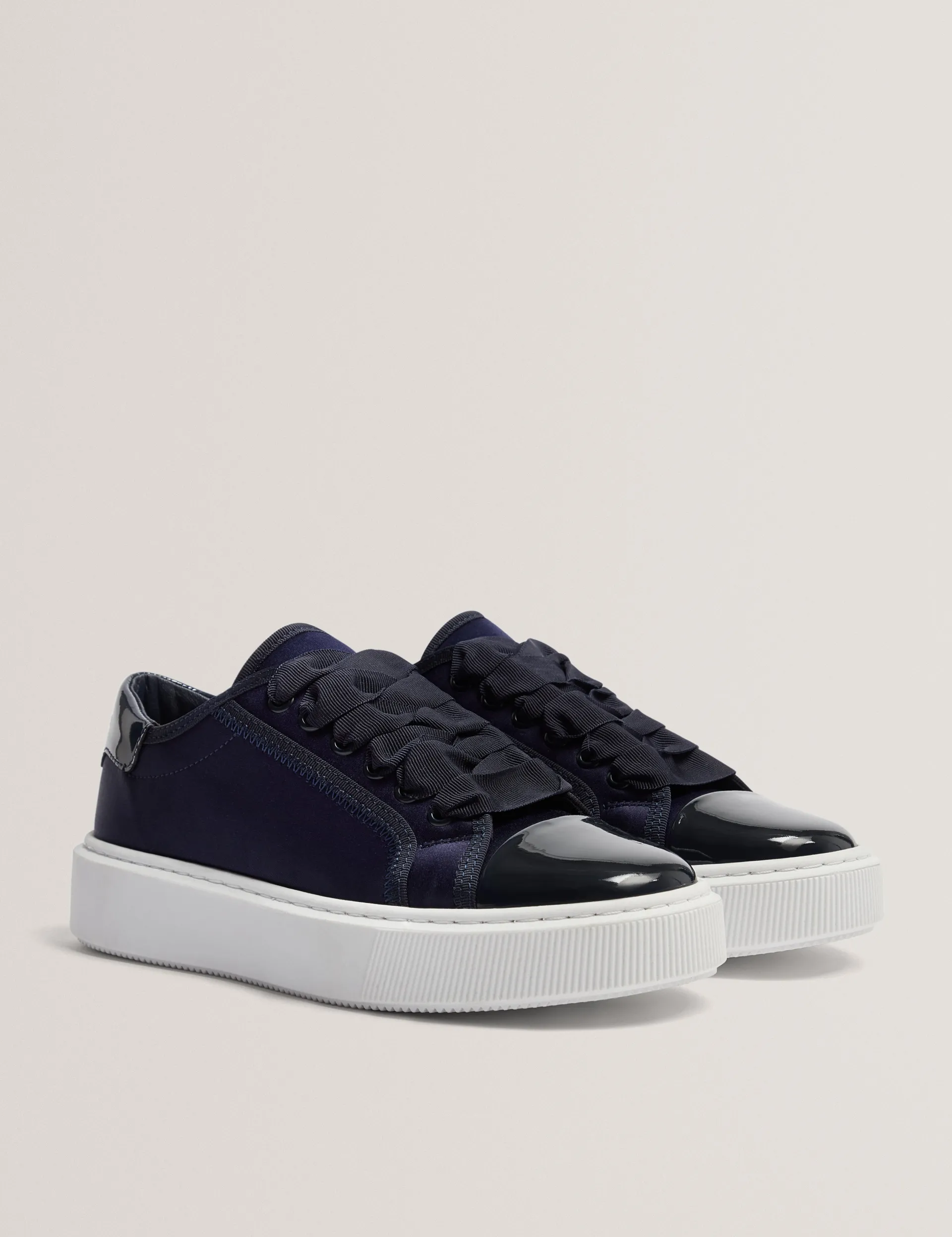 New Lobster Limited Trainer|Die Satin-Kollektion<Plateau-Sneaker mit Satinband und Spitze