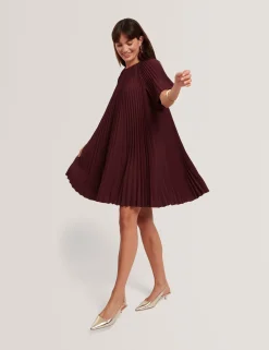 New Lobster Limited Kleider<Plissiertes A-Linien-Minikleid mit kurzen Ärmeln