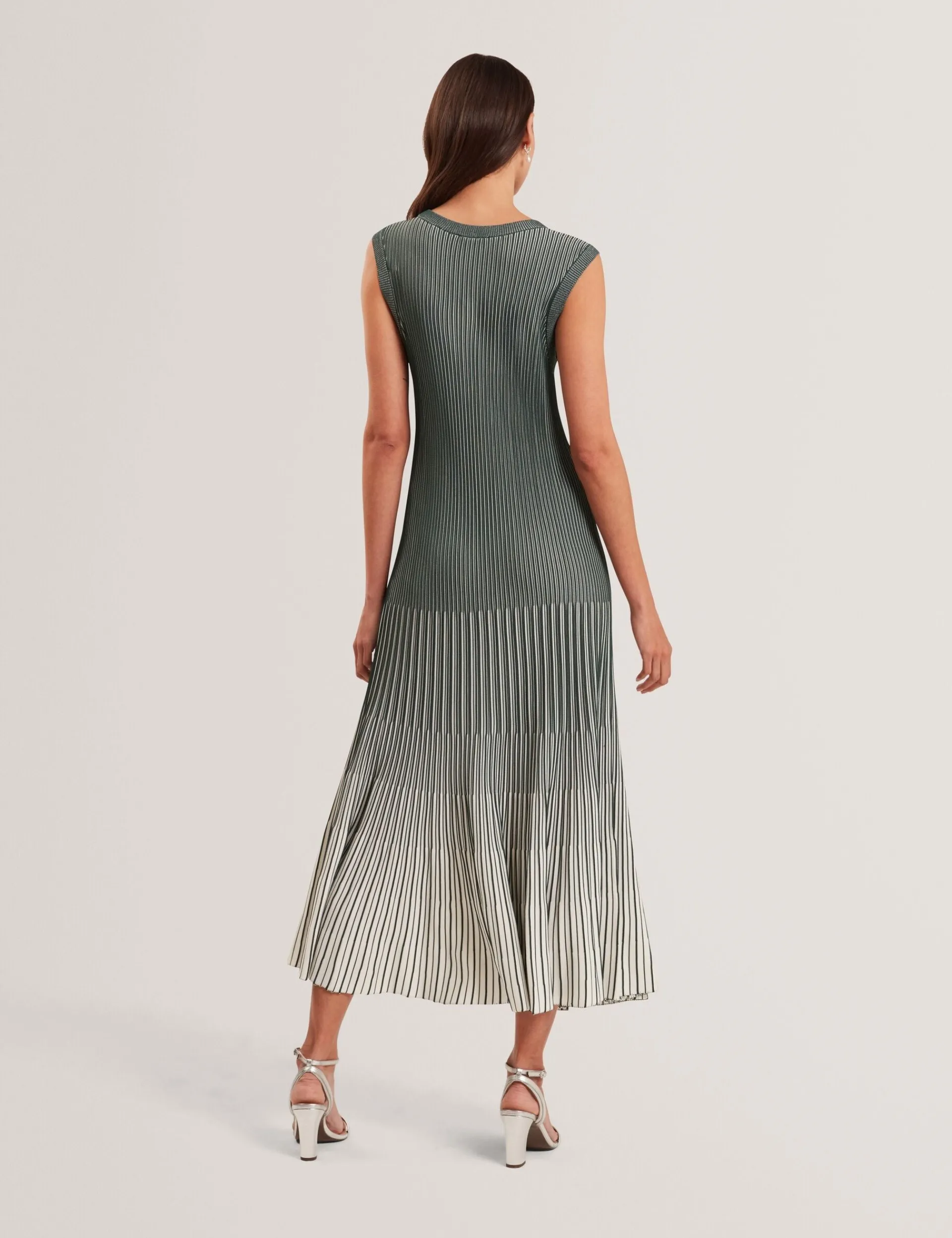 New Lobster Limited Kleider<Ärmelloses Midikleid aus Strick mit Strukturstreifen