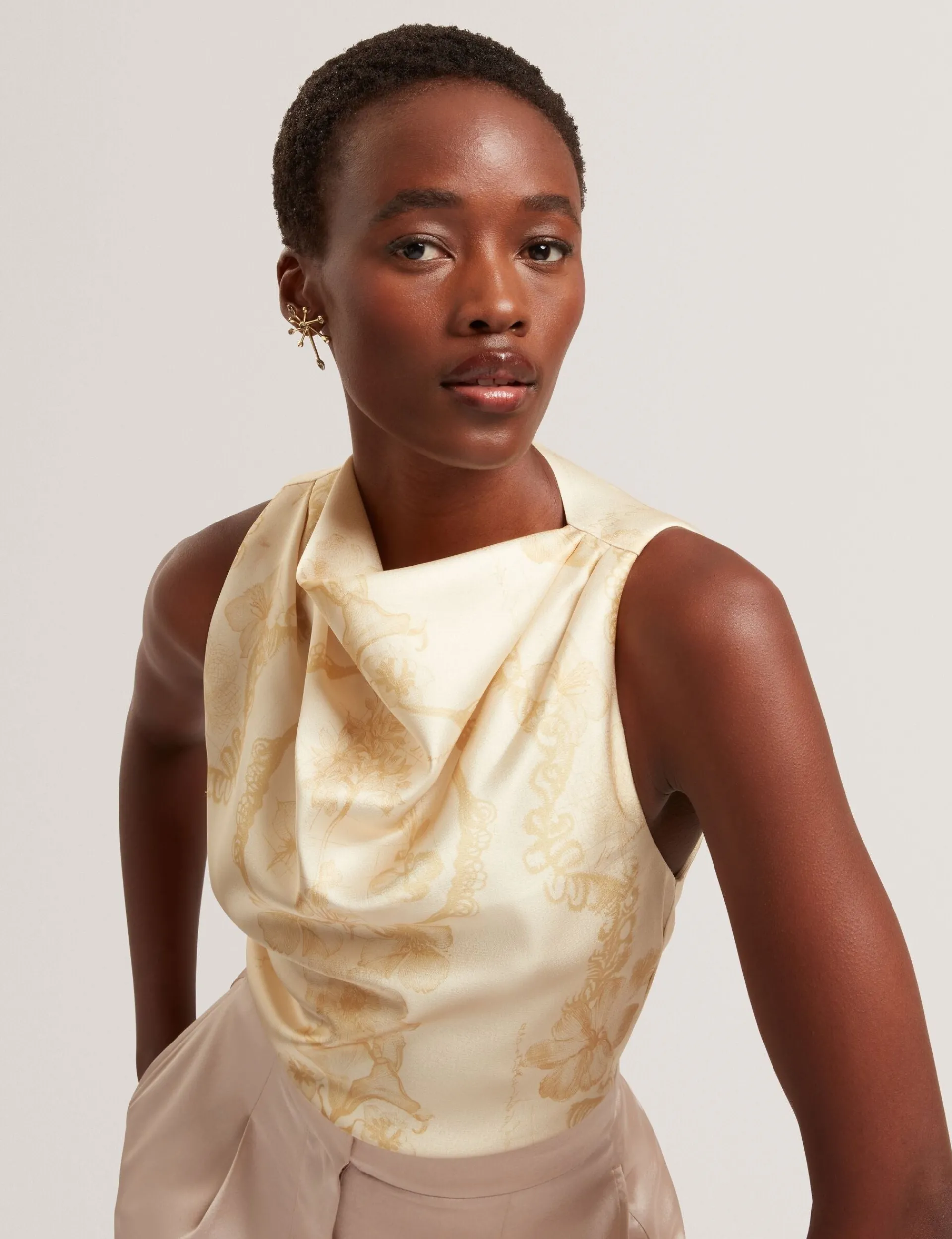 New Lobster Limited Oberteile & Blusen|Golden Hour<Ärmelloses Top mit Spitzenprint und drapiertem Ausschnitt