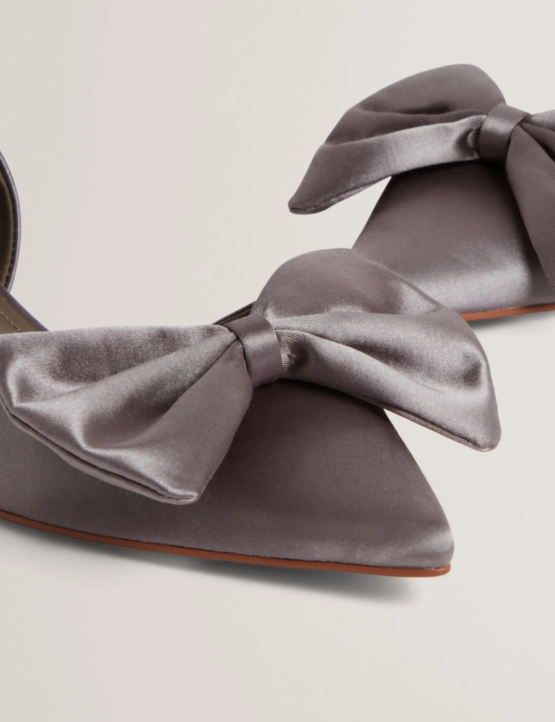 Damen New Lobster Limited Luxusgeschenke Für Damen|Die Hochzeitsredaktion<Satin-Pumps mit Schleifenverzierung und spitzer Zehenpartie