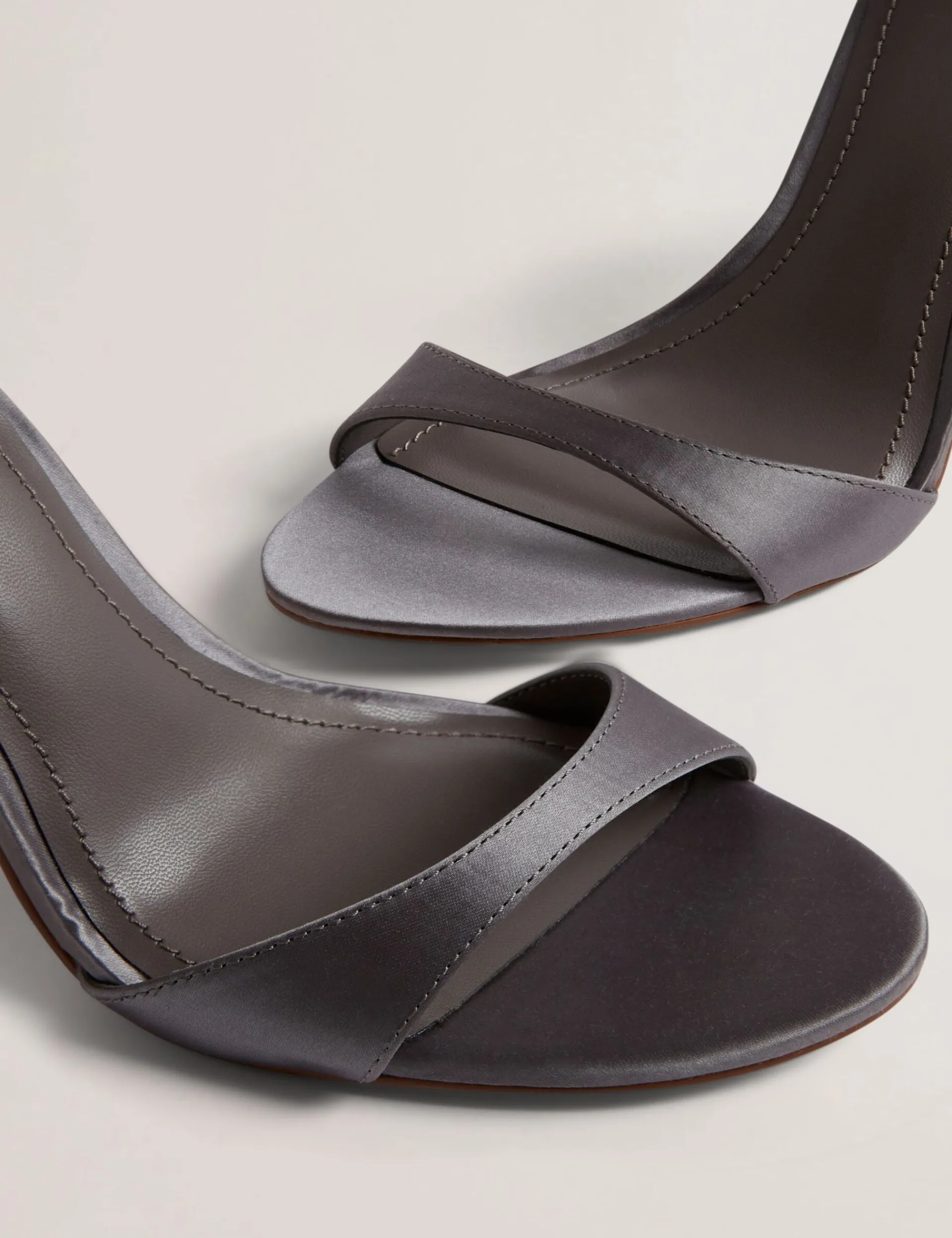 Damen New Lobster Limited Luxusgeschenke Für Damen|Die Hochzeitsredaktion<Satin-Stiletto-Sandalen mit Schleifenabsatz