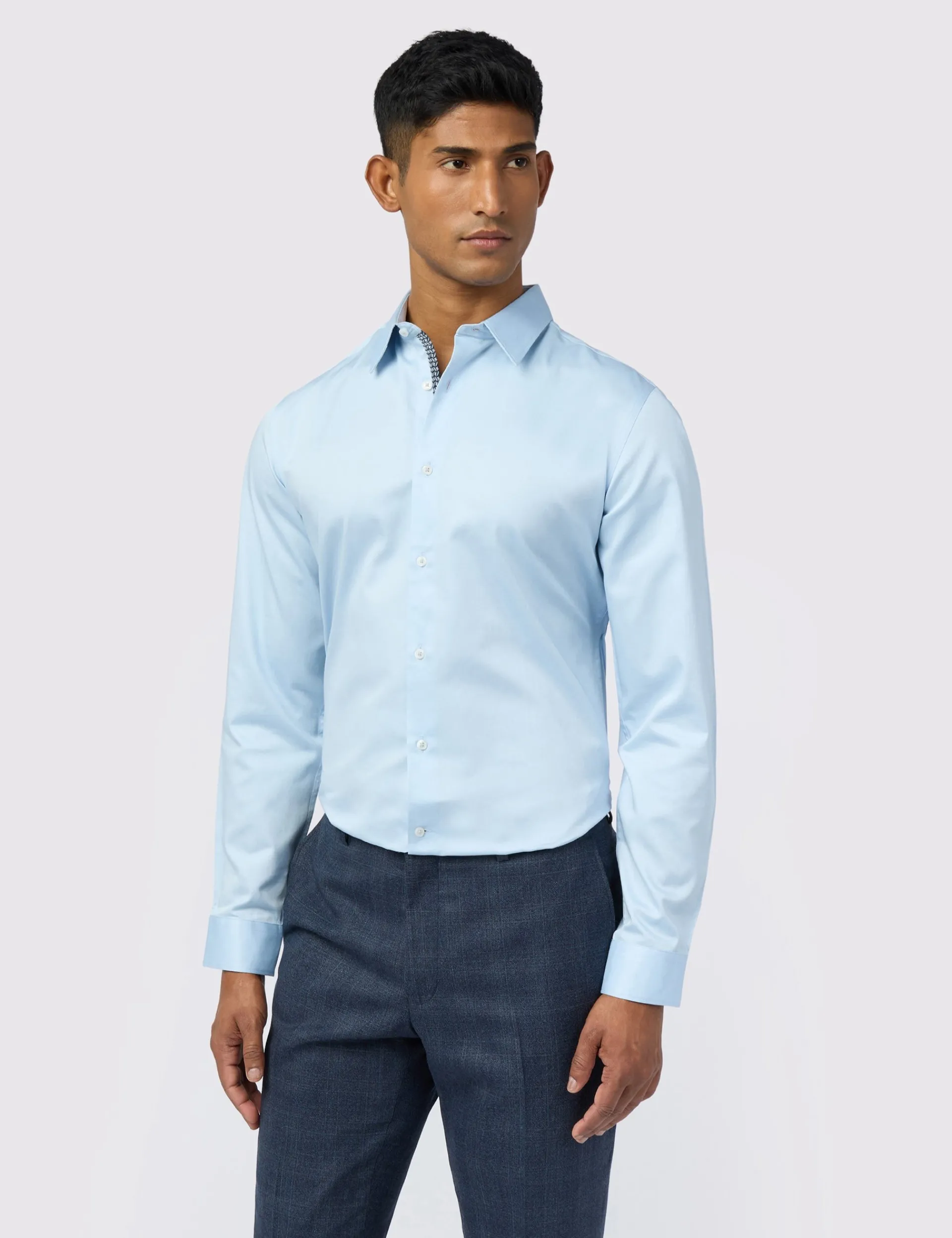 Licensee Baird Group Breezy Blues Bearbeiten|Shirts<Satin-Stretch-Baumwollhemd, schmal geschnitten