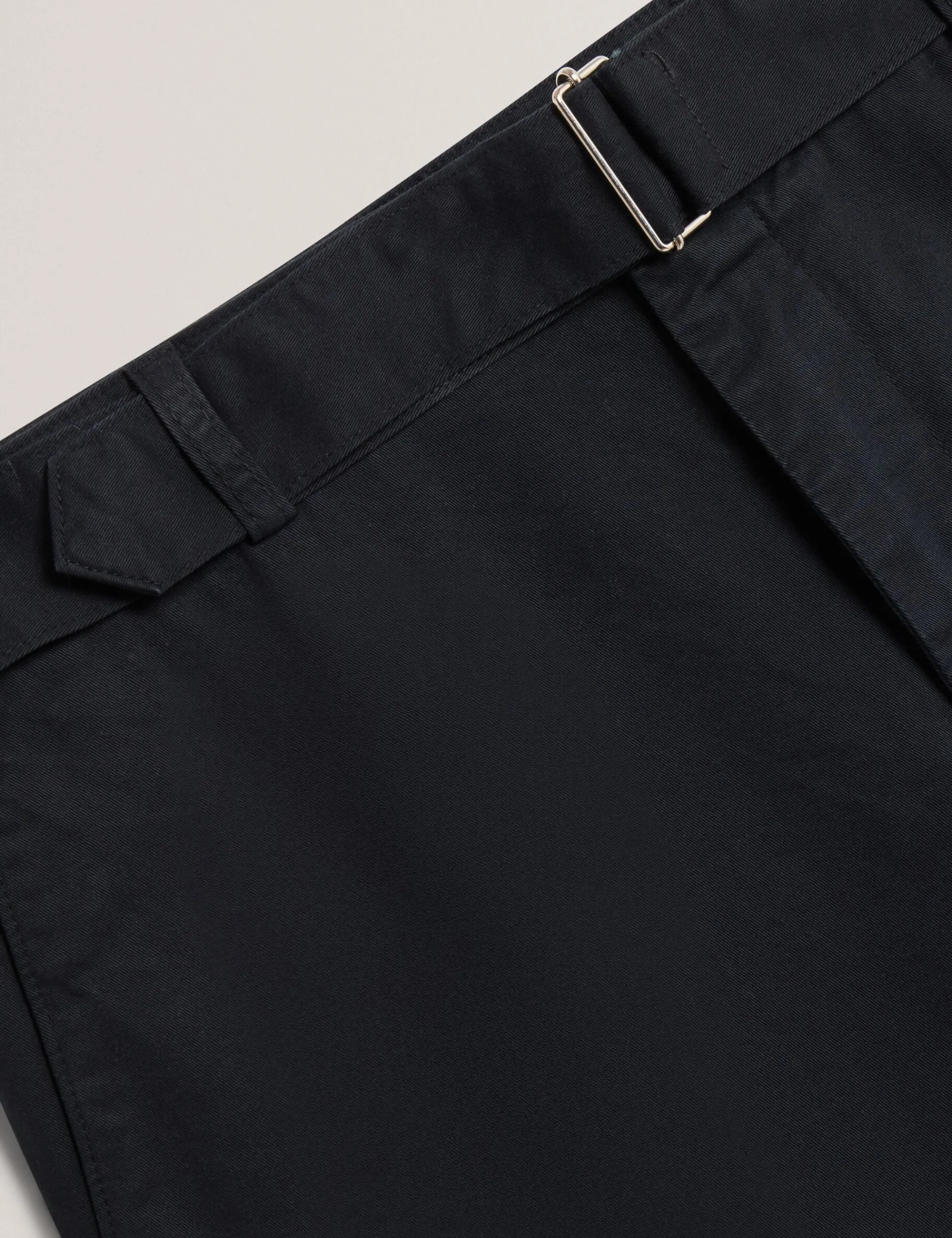 New Lobster Limited Breezy Blues Bearbeiten|Hosen & Chinos<Schmal zulaufende Baumwollhose mit Gürtel
