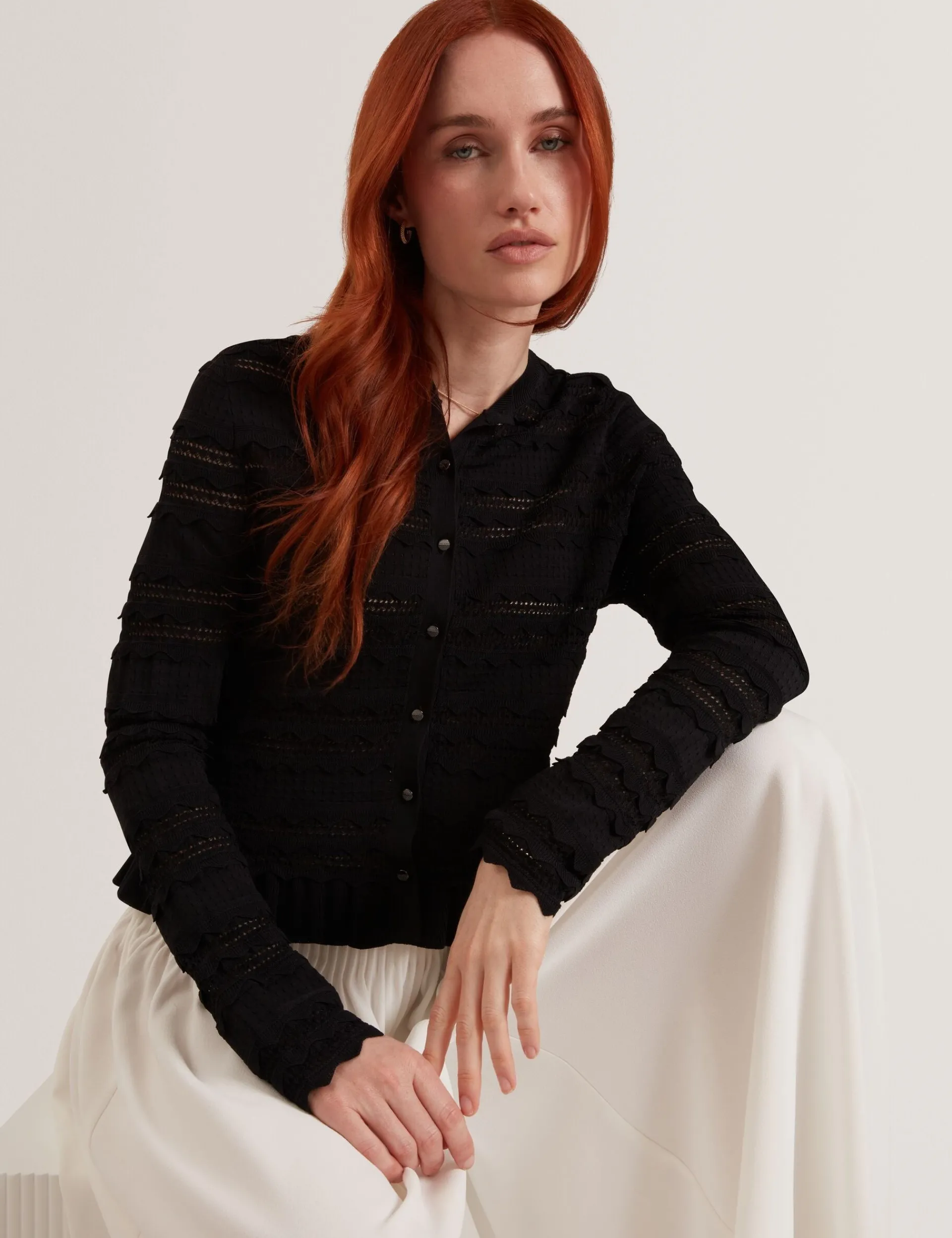 New Lobster Limited Anzüge & Zweiteiler|Oberteile & Blusen<Strickjacke mit Rüschenbesatz
