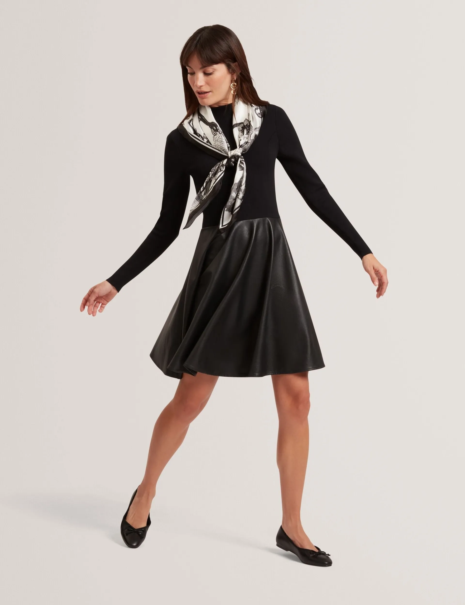 New Lobster Limited Kleider<Strickkleid aus Kunstleder mit Illusionseffekt