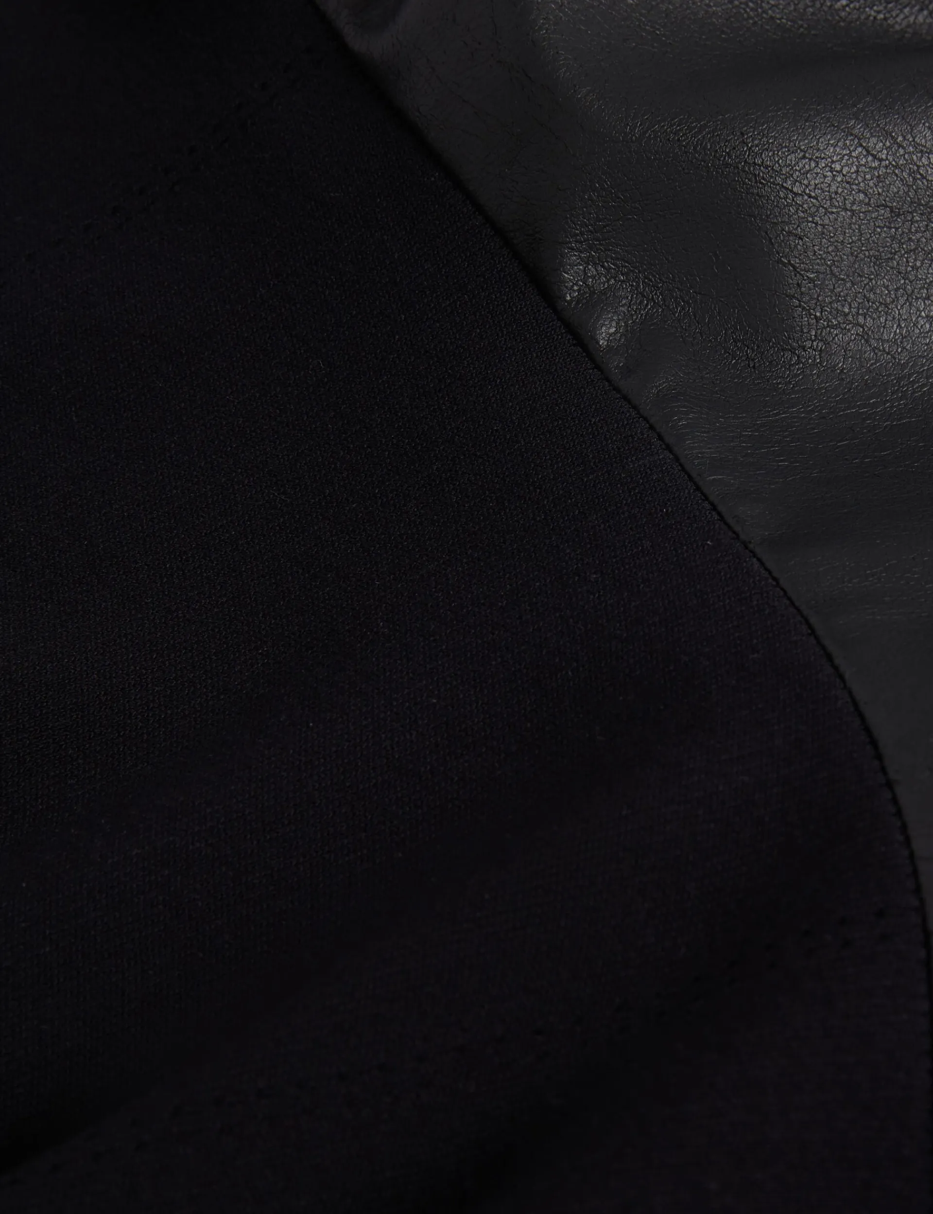 Damen New Lobster Limited Luxusgeschenke Für Damen|Kleider<Strickkleid in Midi-Länge mit Illusionseffekt aus Kunstleder