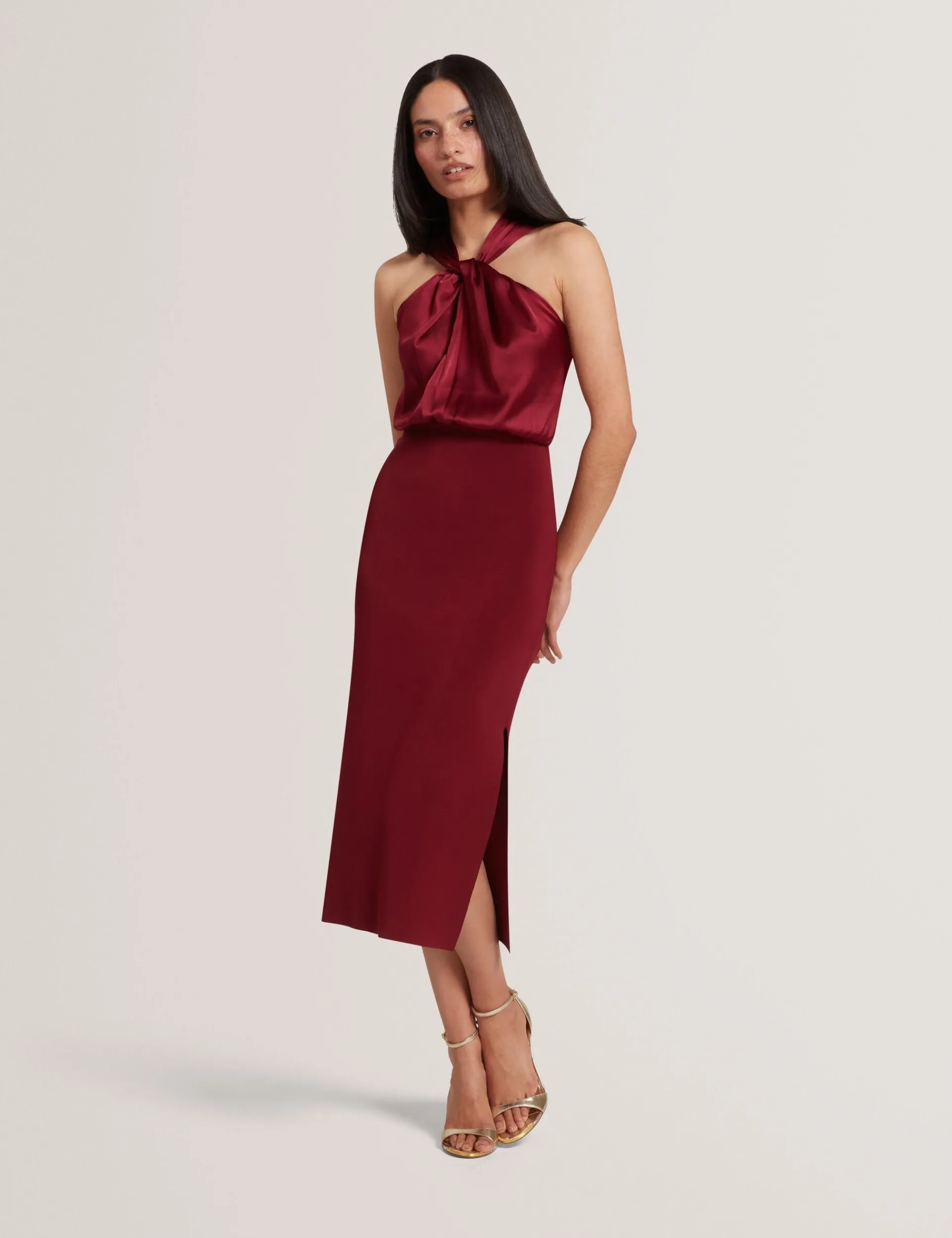 New Lobster Limited Kleider|Golden Hour<Strickkleid mit Twist-Ausschnitt, Midi-Länge