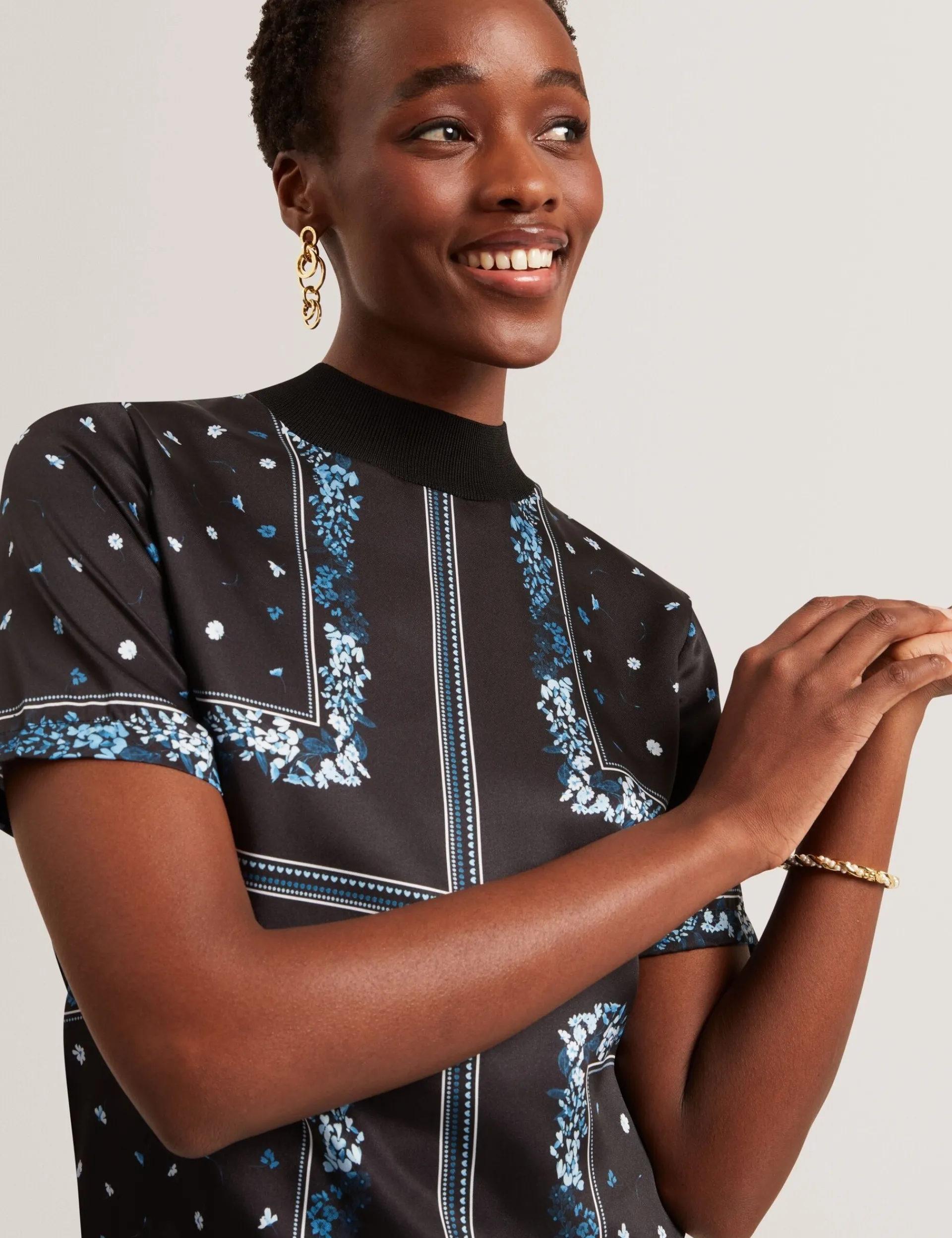 New Lobster Limited Anzüge & Zweiteiler|Oberteile & Blusen<Stricktop mit Schalprint und kurzen Ärmeln